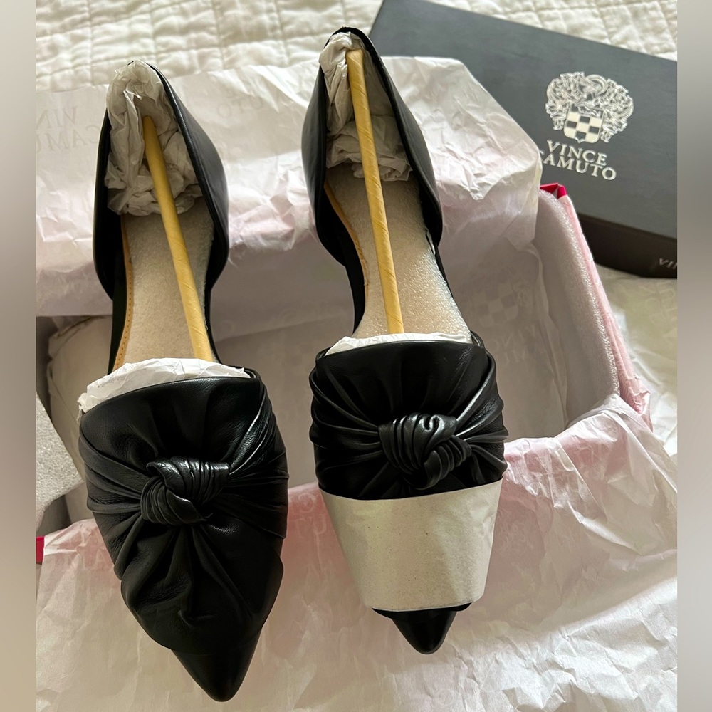 Vince Camuto Flat Shoes